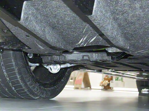 2025�� 75kWh Touring