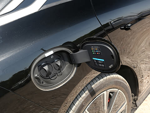 2025�� EV 701KM�����״��콢��