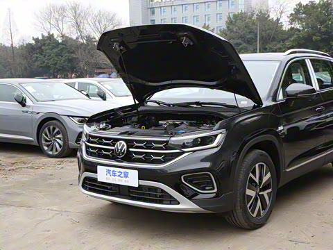 2025�� ������ 300TSI