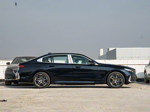 2025�� 530Li ������ ������װ