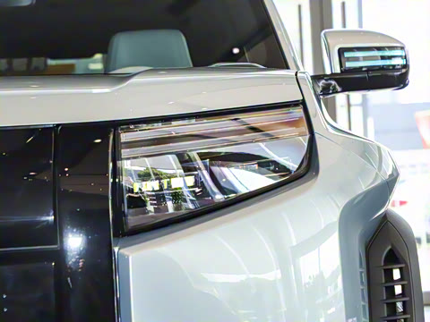 2025�� 501KM ����Ultra��