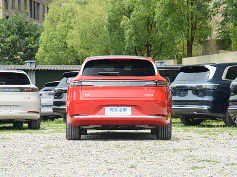 2025�� ����  Ultra ������