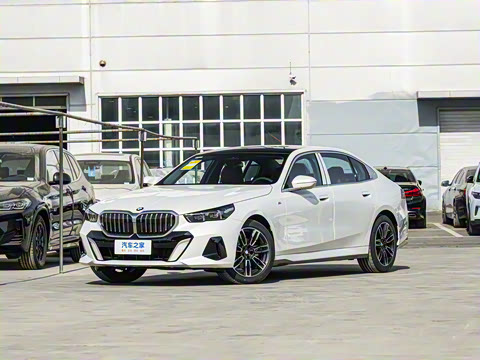 2025�� 525Li M�˶���װ