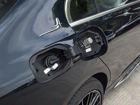 2025�� �Ŀ� C 260 L �˶���