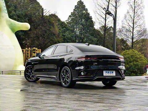 2025�� EV �Ǽݰ� 506KM�����