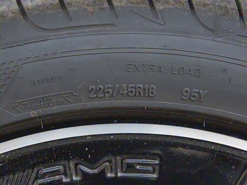 2025�� �Ŀ� C 260 L �ҹ�˶���