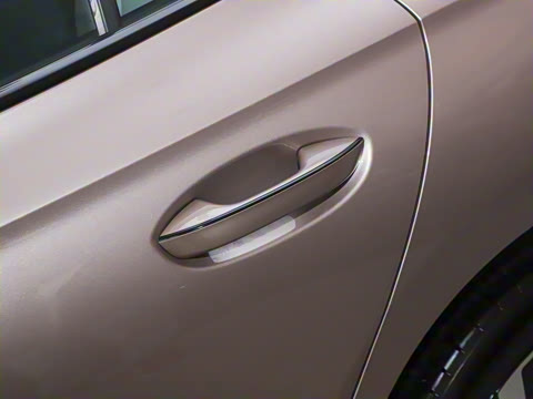 2025�� Pro 380TSI �ǿ���ҫ��