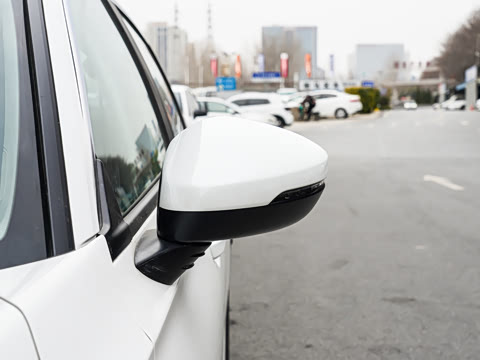 2025�� 240TURBO CVT ��ȤPlus