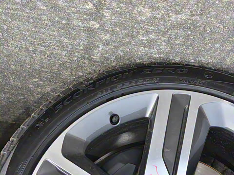 2025�� 360PS Dynamic HSE