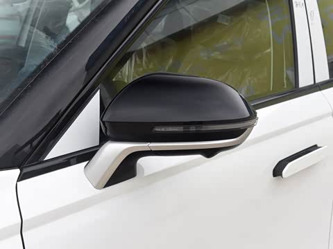 2025�� ���ܰ� 1.6T ��+������