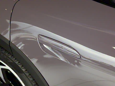 2024�� Taycan 4 Cross Turismo