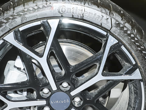 2025�� 03+ 2.0TD �Զ�Ԧ���