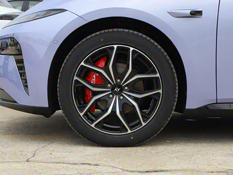 2025�� ���� 550Pro�캽��