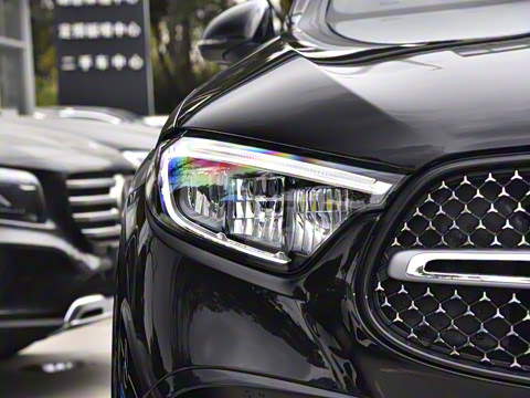 2025�� �Ŀ� GLC 260 L 4MATIC ������