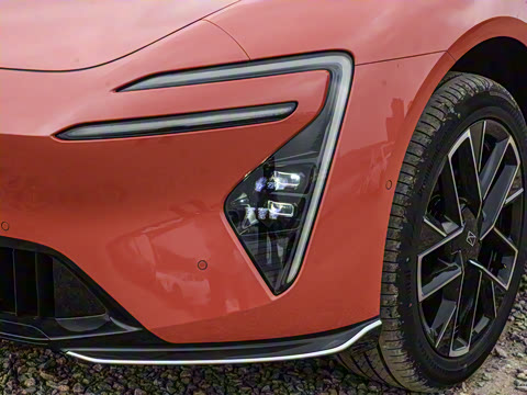 2025�� Max�����