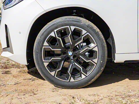 2025�� xDrive30L ������ M�˶���װ