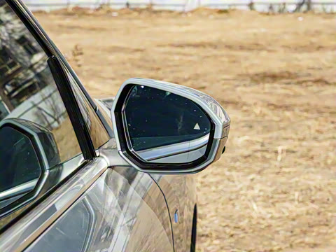 2025�� xDrive30L ������ M�˶���װ