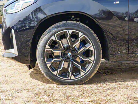 2025�� xDrive30L ������ M�˶���װ