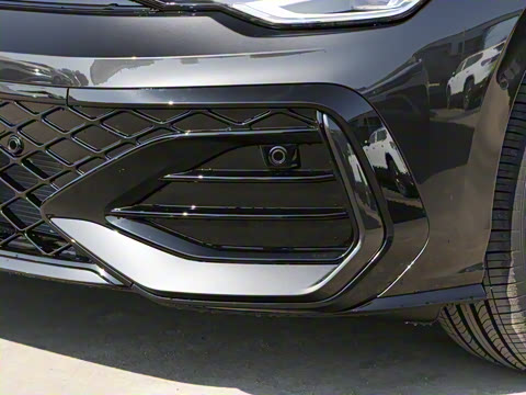 2025�� 300TSI R-Line