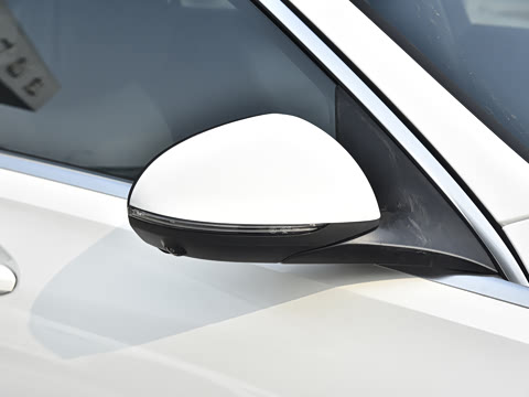 2025�� �Ŀ� C 350 eL