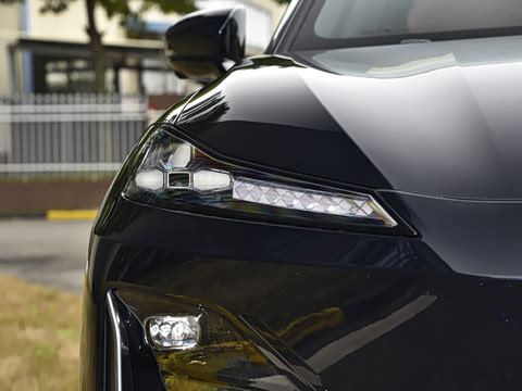 2025�� 628Max ��ΪǬ���Ǽ�ADS SE�����