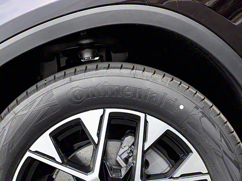 2024�� GLC 260 L 4MATIC ������ 5��