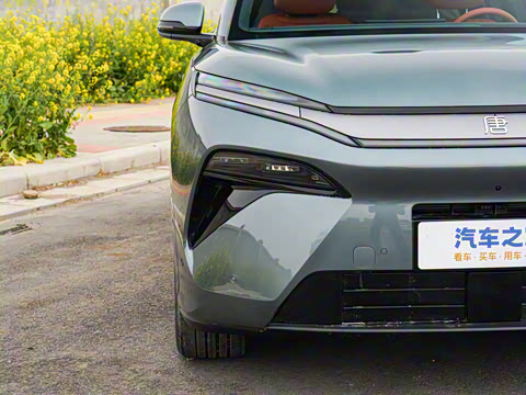 2025�� DM 215KM�����״��콢��