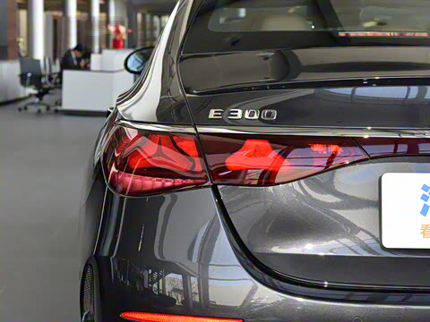 2025�� E 300 ʱ�����˶���