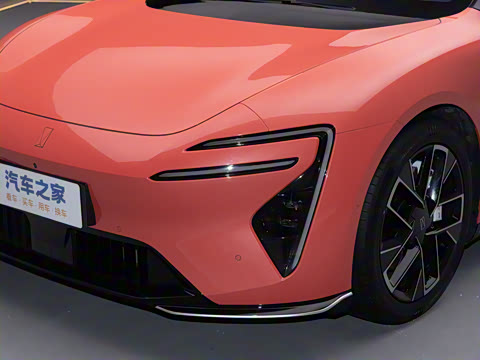 2025�� Ultra�����