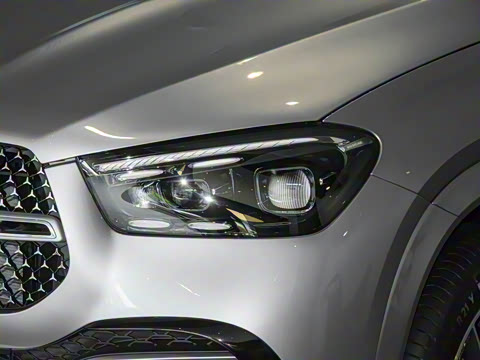 2025�� �Ŀ� GLE 450 4MATIC ������