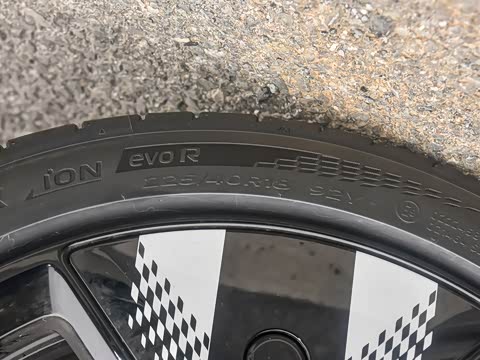 2025�� JOHN COOPER WORKS