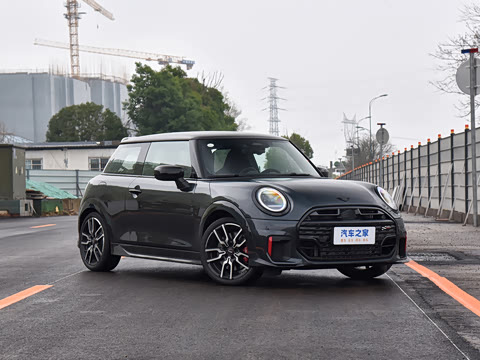 2025�� JOHN COOPER WORKS
