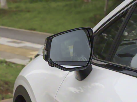 2025�� 2.0T �������������