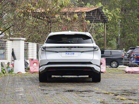 2025�� ����������Max