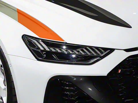 2025�� RS 6 Avant GT