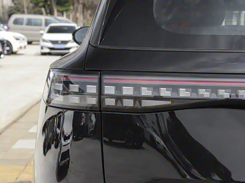 2025�� 210Max���Ȱ� 5��