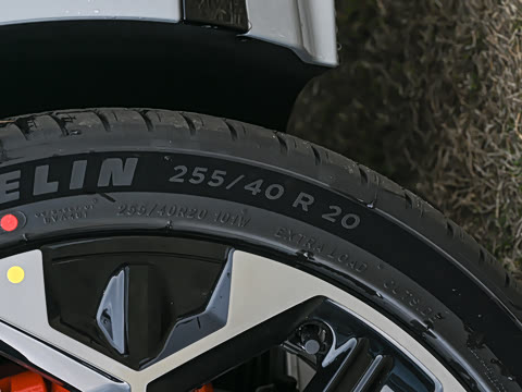 2025�� �����������Ǽݰ� 100kWh