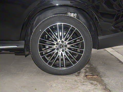 2025�� �Ŀ� GLC 300 L 4MATIC ������ 7��