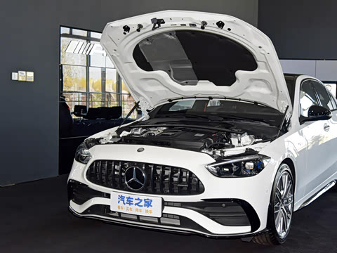 2024�� �Ŀ� AMG C 43 4MATIC