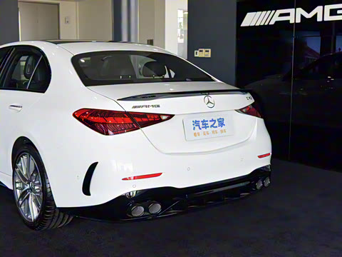 2024�� �Ŀ� AMG C 43 4MATIC