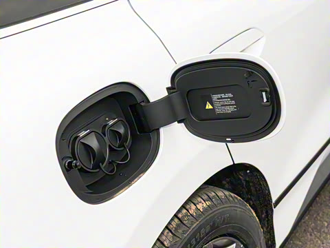 2025�� EV 545KM��Խ��