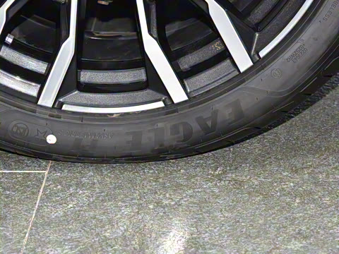 2023�� xDrive 40Li M�˶���װ