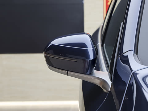 2025�� xDrive30L ������ M�˶���װ