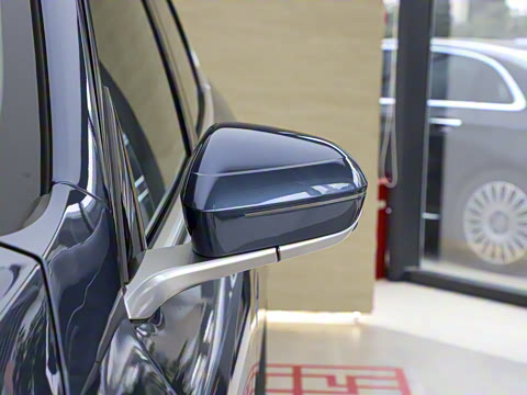 2025�� xDrive30L ������ M�˶���װ