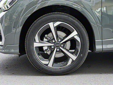 2025�� quattro 45�����ذ� 35TFSI ʱ�ж�����