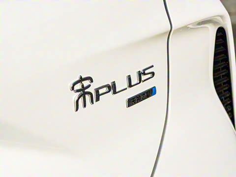 2025�� EV �Ǽݰ� 605km �콢��