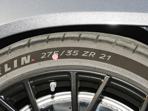 2025�� 4.0T V8 Coupe