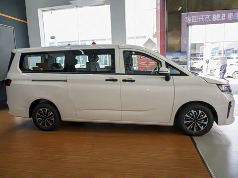 2025�� 2.0L CNG������ 7��