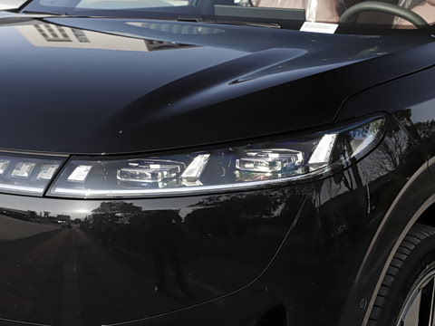 2025�� 636Ultra���Ȱ� 5��