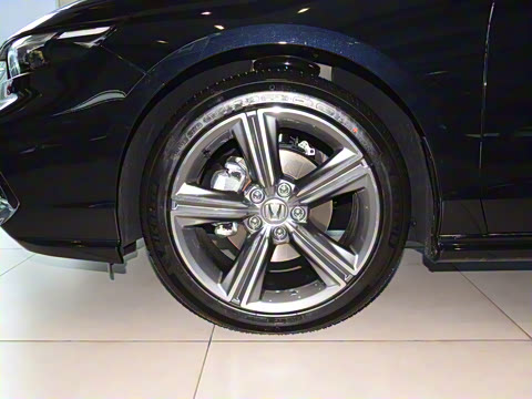 2025�� �˶�ϵ�� 260TURBO ����